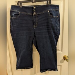 Lane Bryant high rise, jegging crop with flex magic waistband, size 24